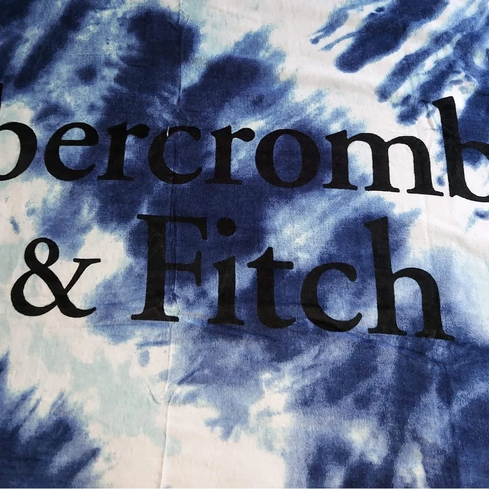 Abercrombie Kids Beach towel NWT